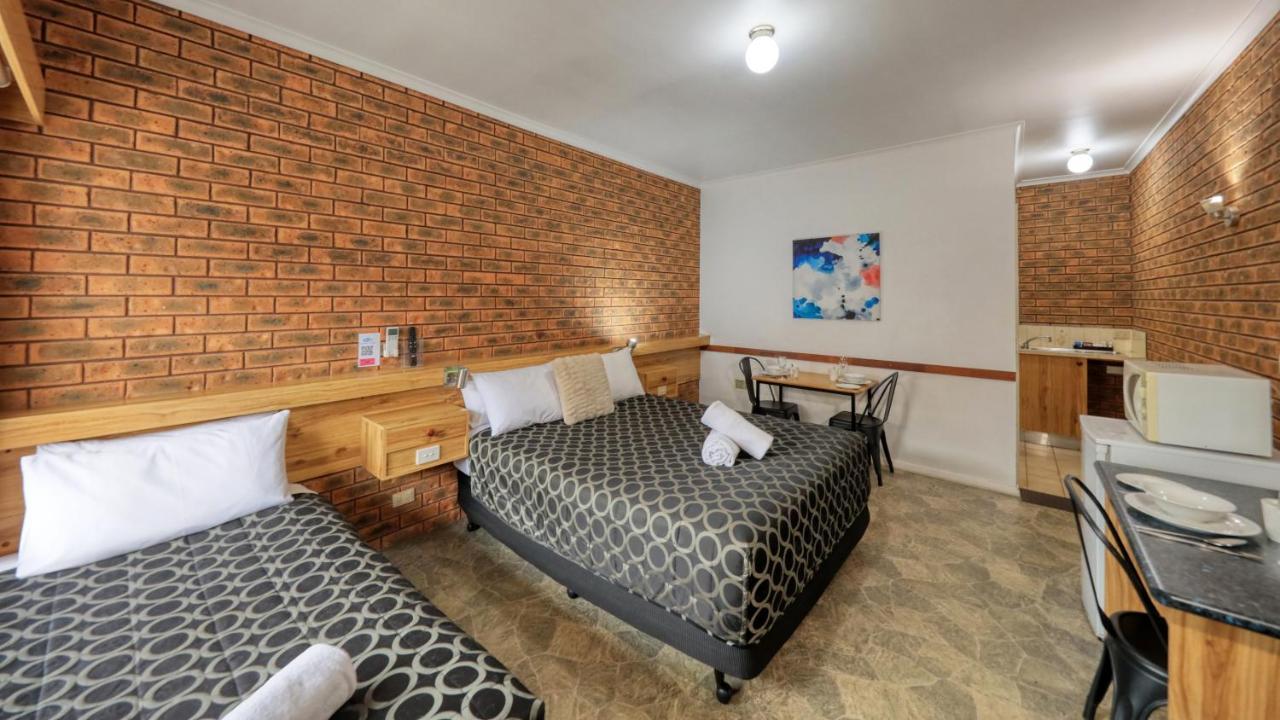 The Cottage Motor Inn Albury Cbd Exterior photo